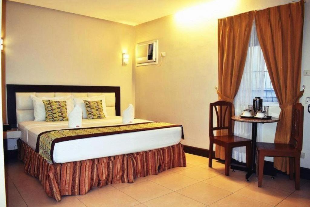Hotel Nicanor Dumaguete City Zewnętrze zdjęcie
