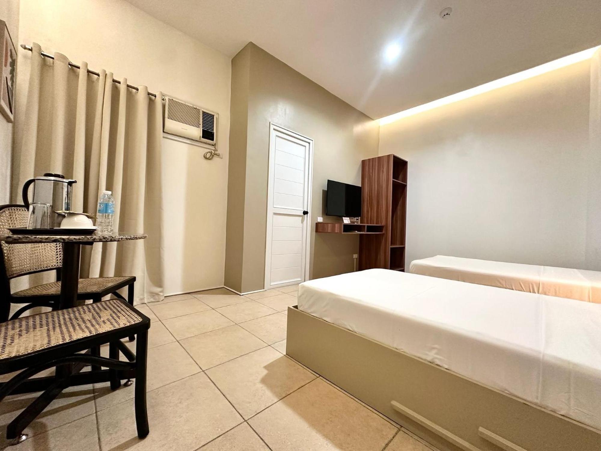 Hotel Nicanor Dumaguete City Zewnętrze zdjęcie