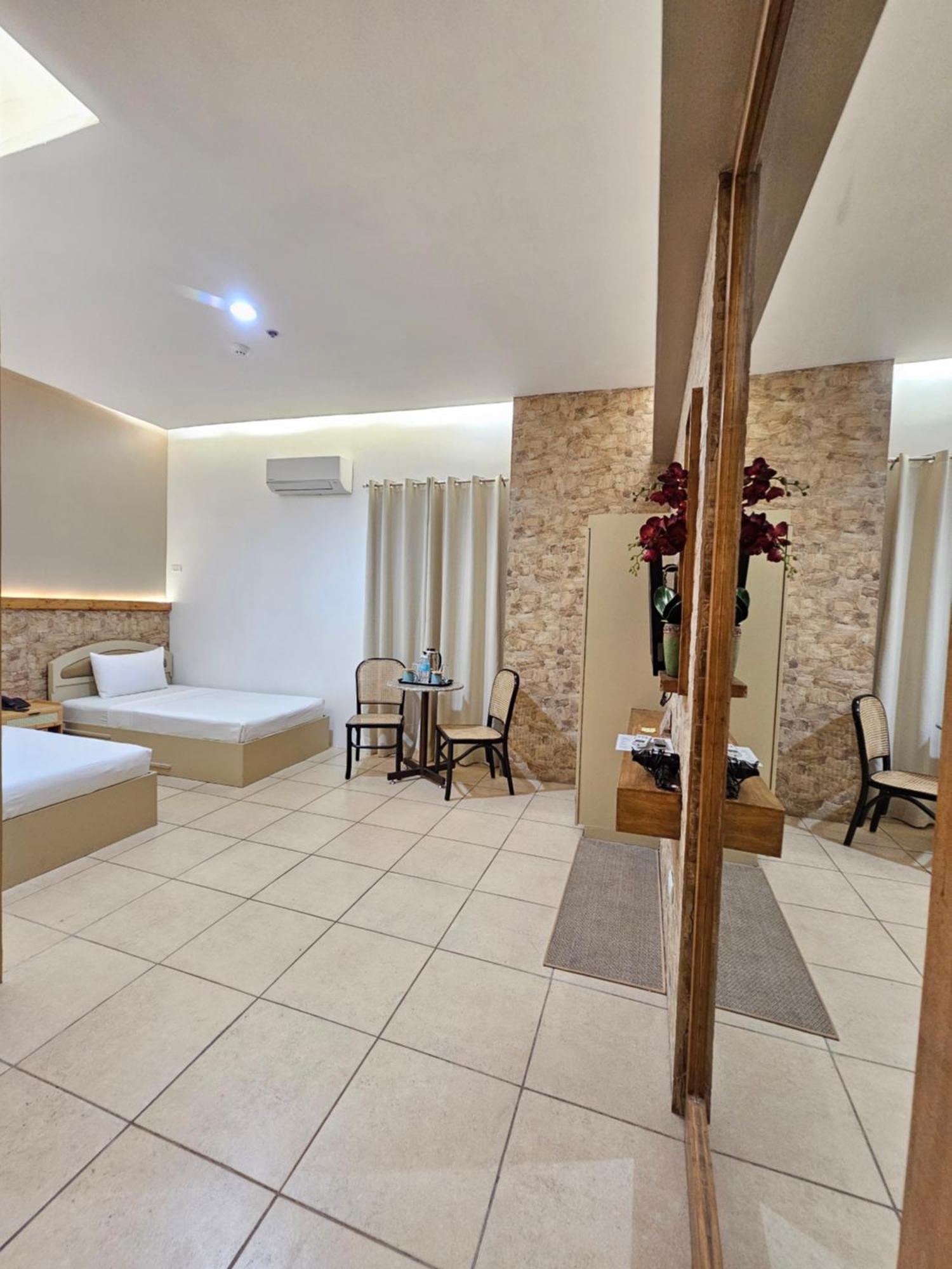 Hotel Nicanor Dumaguete City Zewnętrze zdjęcie