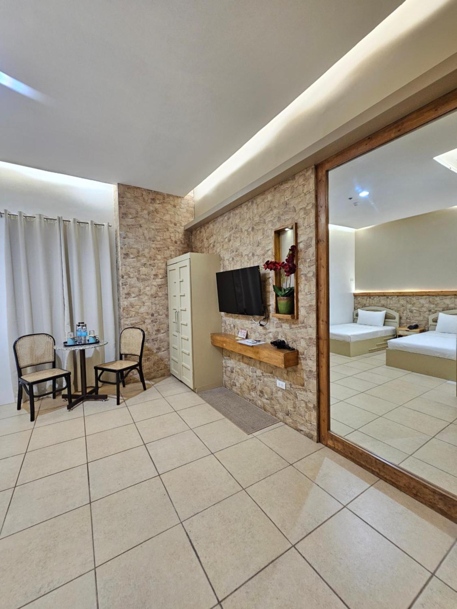 Hotel Nicanor Dumaguete City Zewnętrze zdjęcie