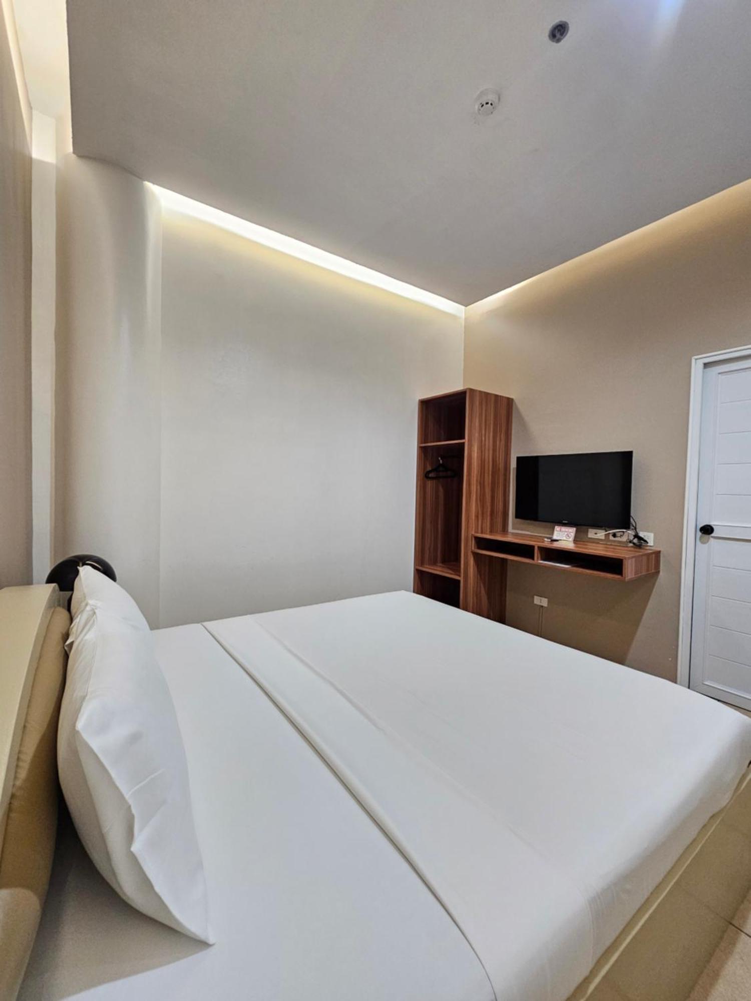 Hotel Nicanor Dumaguete City Zewnętrze zdjęcie