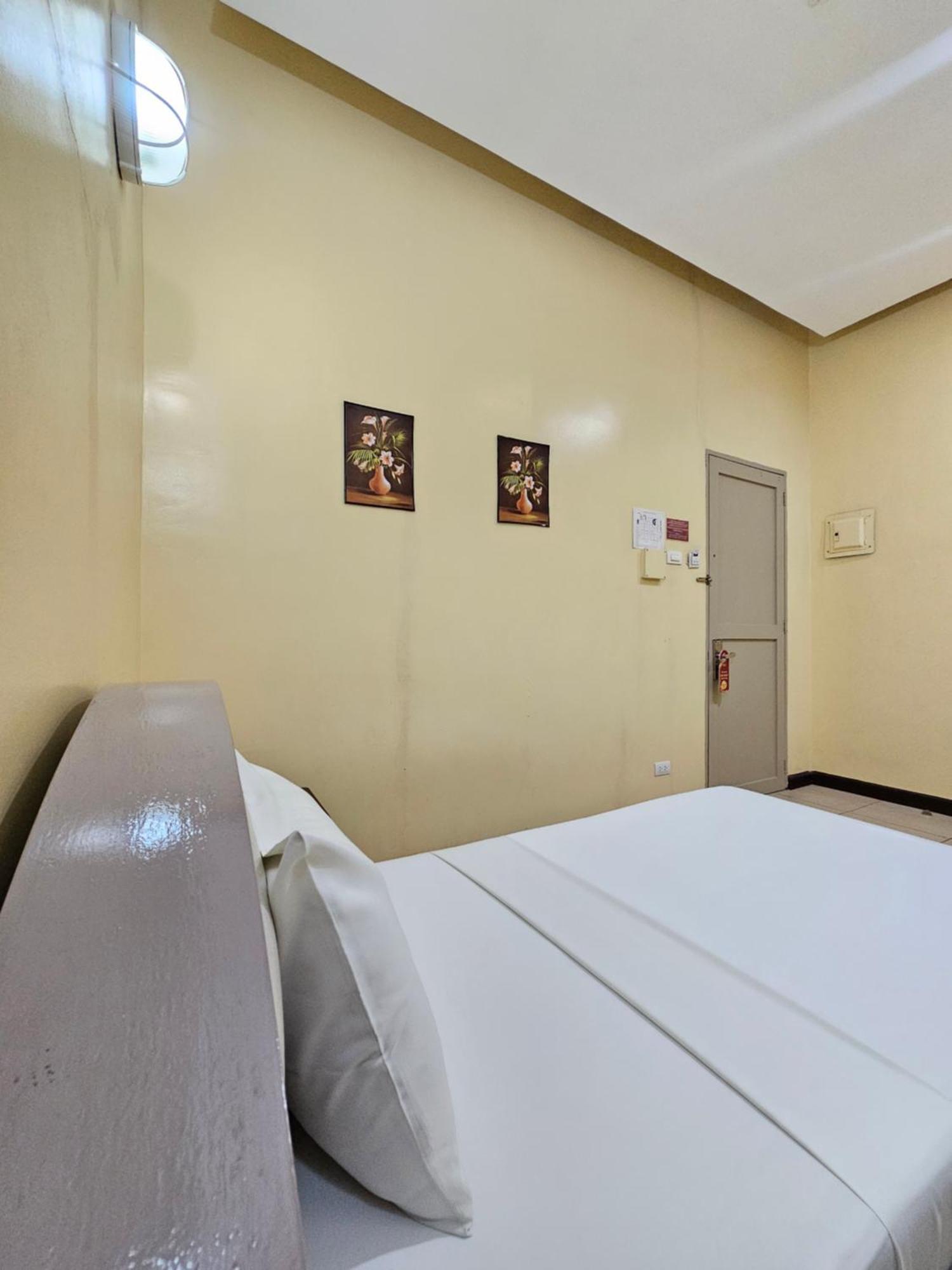 Hotel Nicanor Dumaguete City Zewnętrze zdjęcie