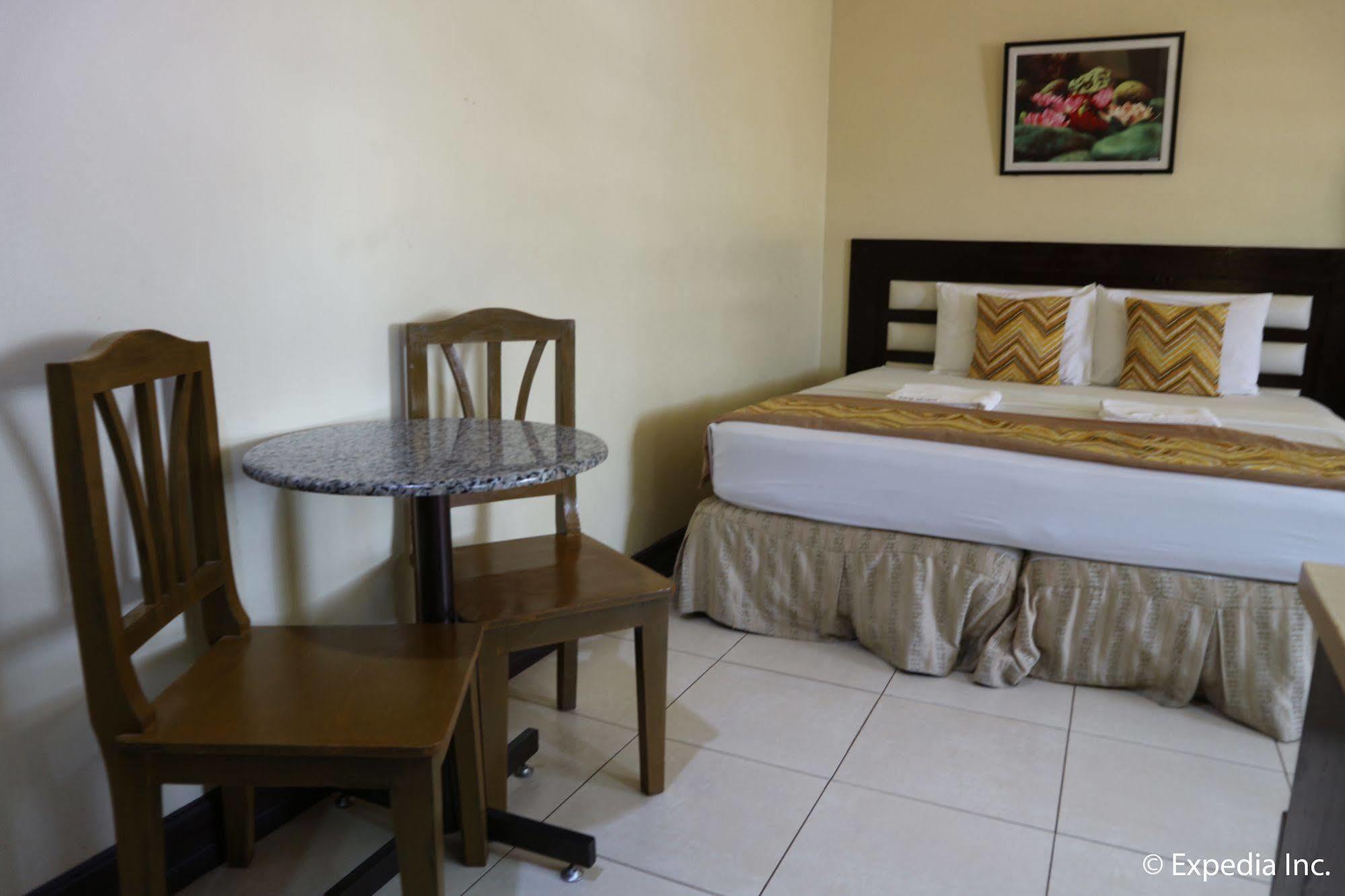 Hotel Nicanor Dumaguete City Zewnętrze zdjęcie